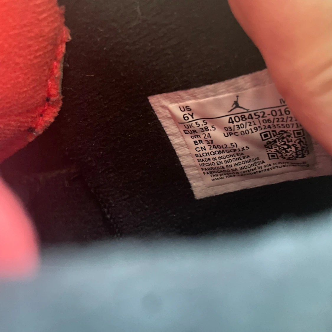 Jordan 4’s Red Thunder - 92