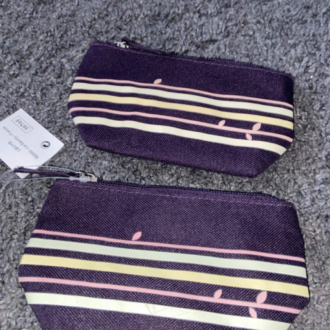 Necessär/ plånbok?