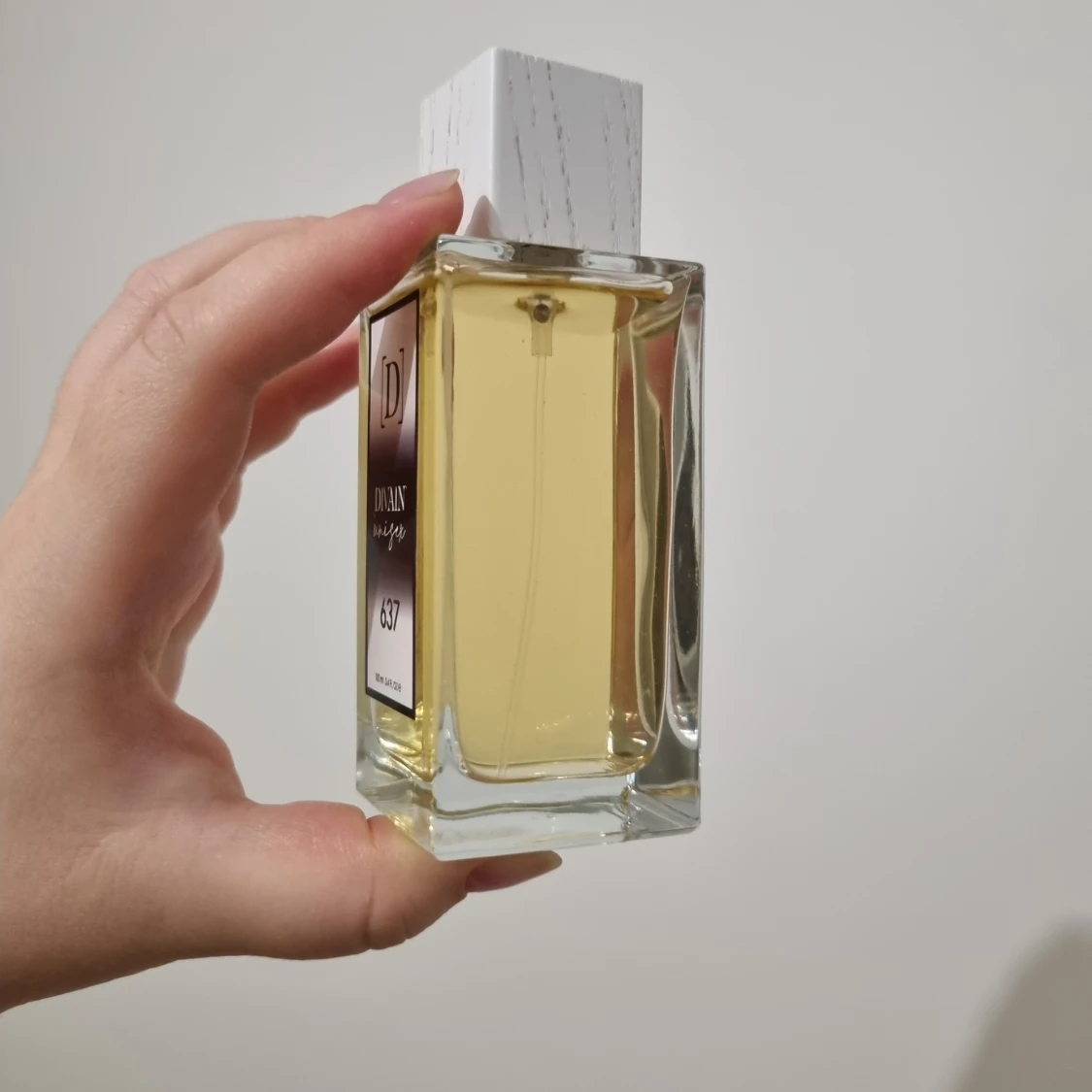 Divain parfymen  - 90