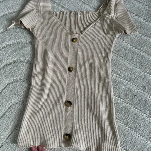 Ribbad topp  - Storlek s använd Max 2 gånger 