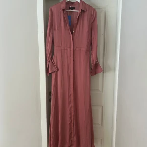 Klänning Banana Republic - Klänning från Banana Republic i superfint skick. 