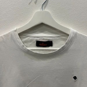 Morris tshirt  - Bra skick, storlek S, vit Morris tshirt 