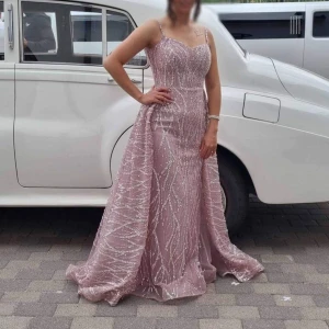 Festklänning  - Storlek 38 Catwalk  Fonns i Södertälje 