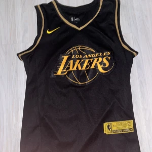 Kobe Bryant Lakers Jersey - Väl kondition 