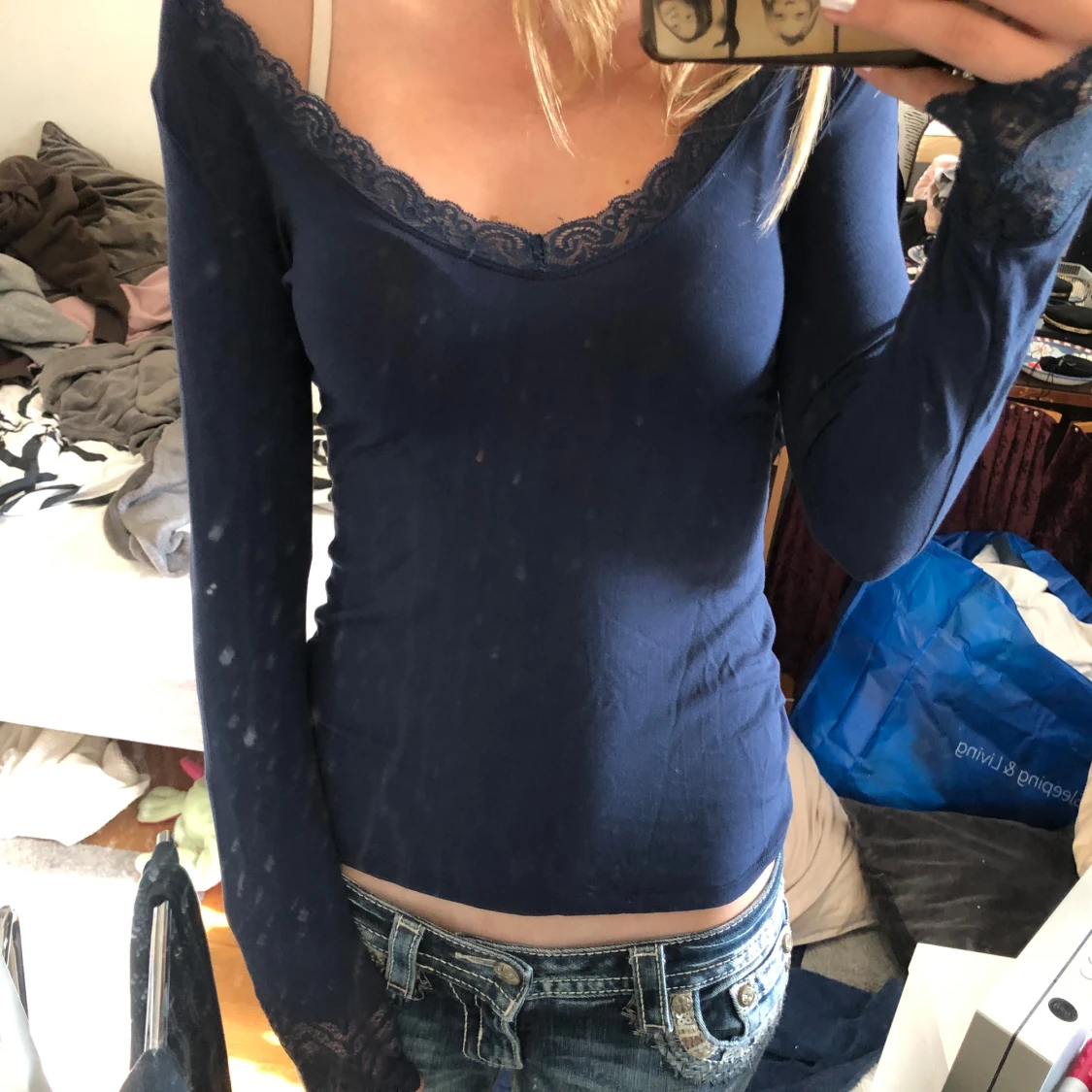 Mörkblå intimissimi långärmad med spets