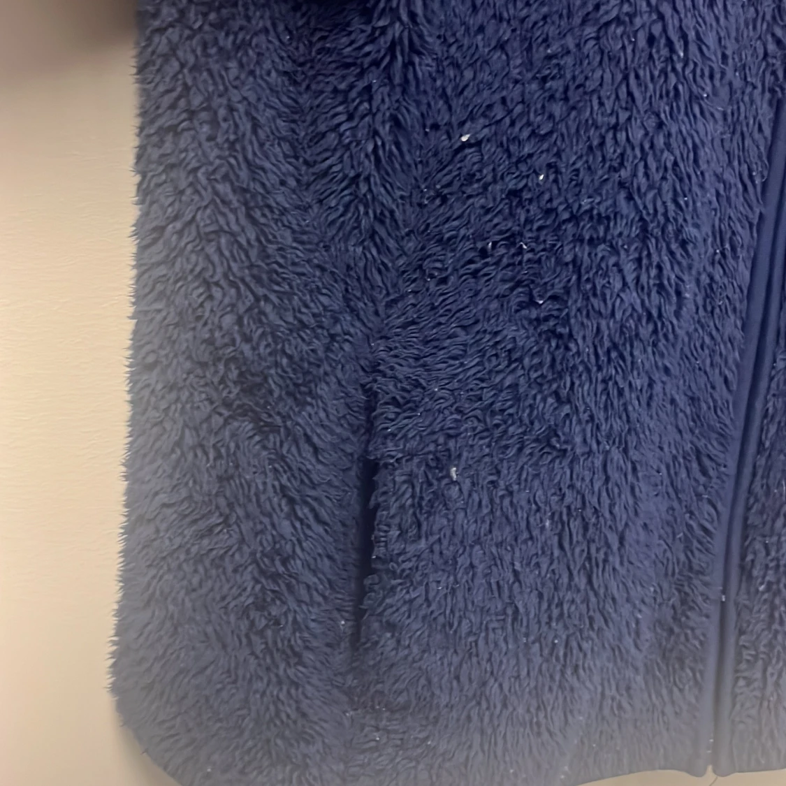 Mörkblå teddyjacka från Uniqlo - 91