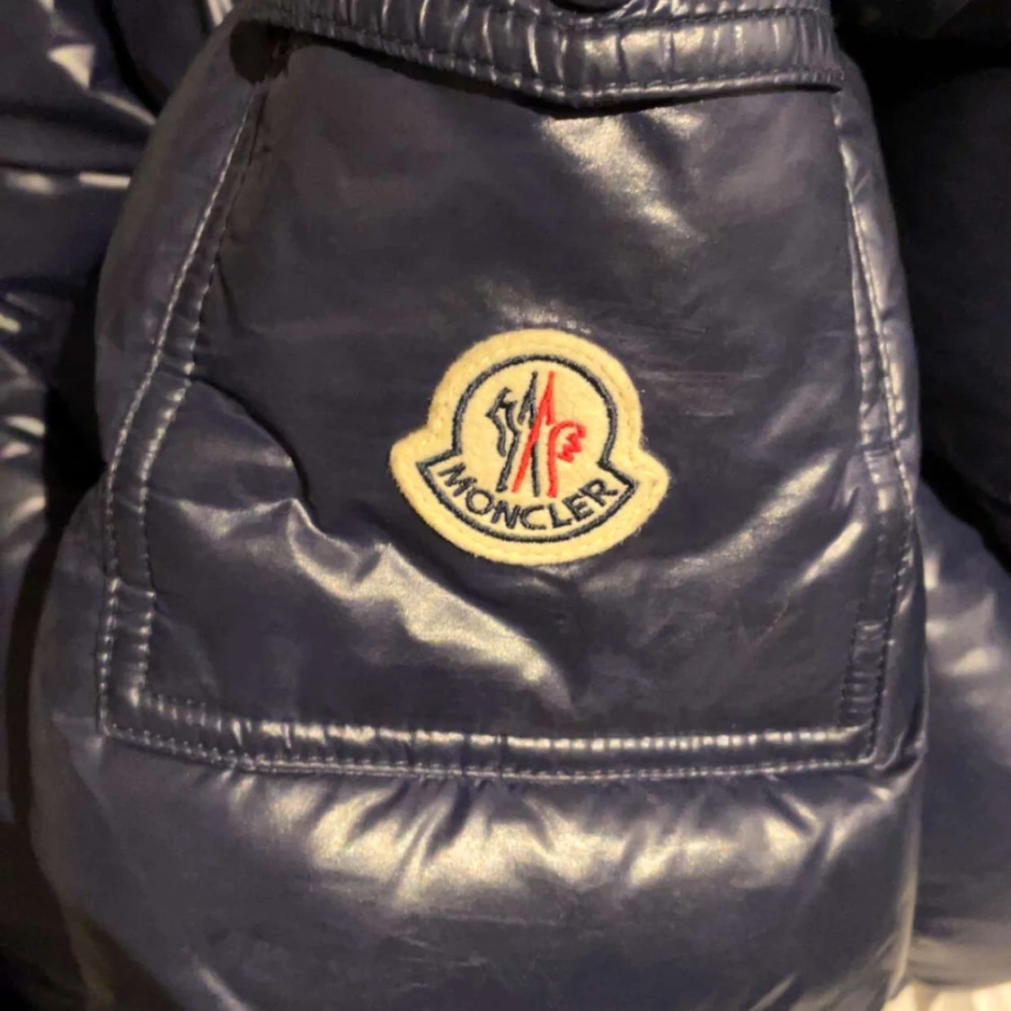 Mörkblå dunjacka från Moncler - 91