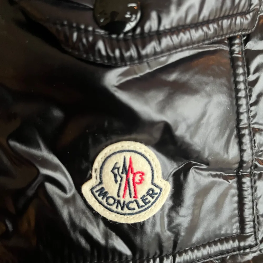 Moncler maya storlek s . Jackor.