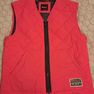 Boss väst - Helt oanvänd Inte min stil