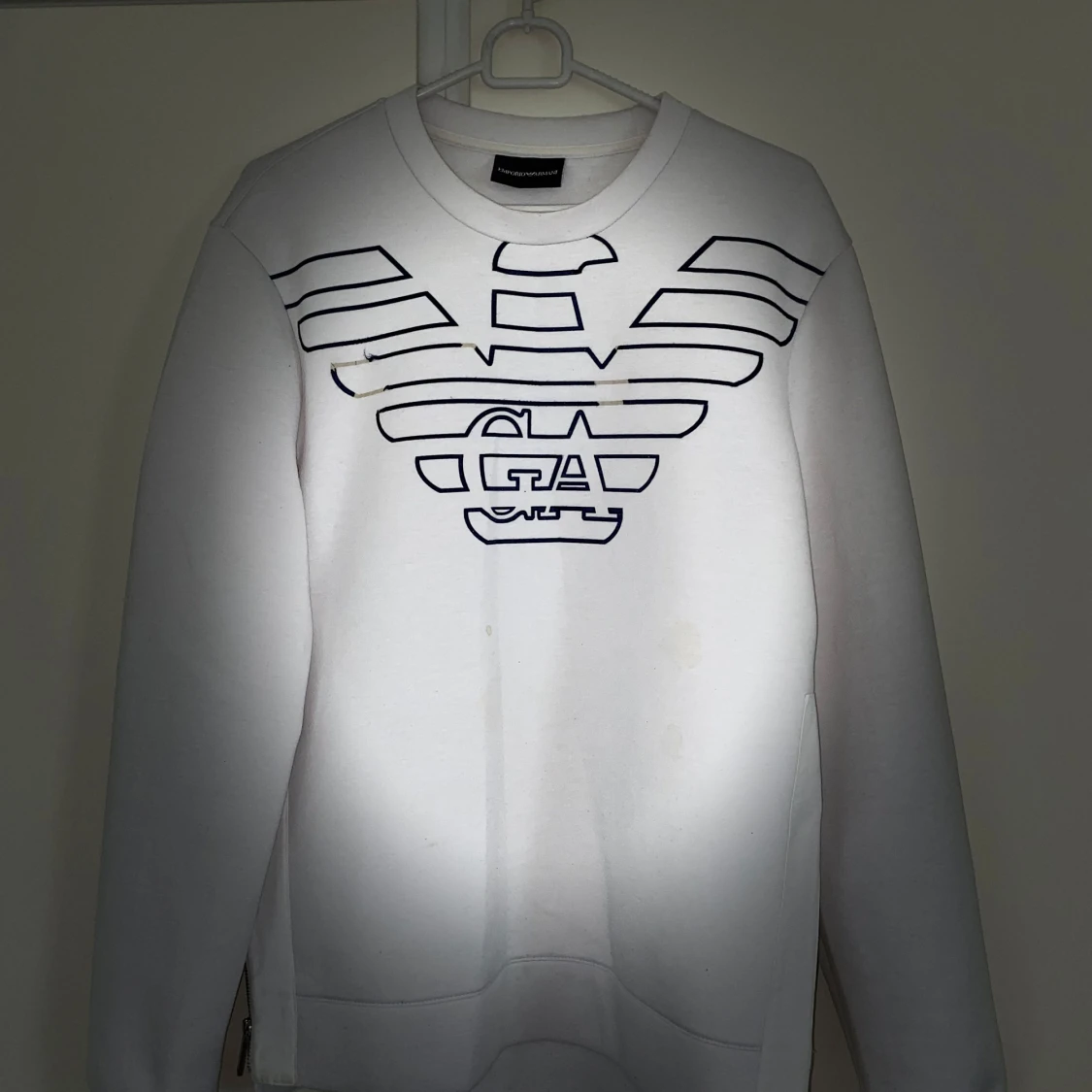 Vit tröja från Emporio Armani