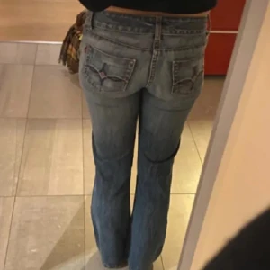 Bootcut jeans  - Köpte dessa fina bootcut jeansen från Plick men de va tyvärr försmå därför säljer jag vidare dom!! Kan diskutera priset vid snabb affär !!