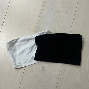 2-pack bandeautoppar - Supersnygga bandeatoppar som säljs tillsammans💕En svart och en vit!