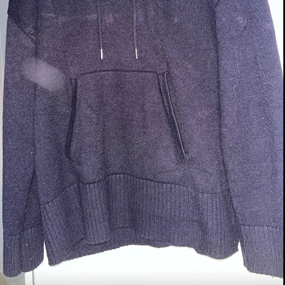 Blå stickad hoodie - 92