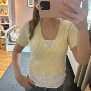 Kofta  - Söt kofta, köpt på Vinted men tror den är från Shein