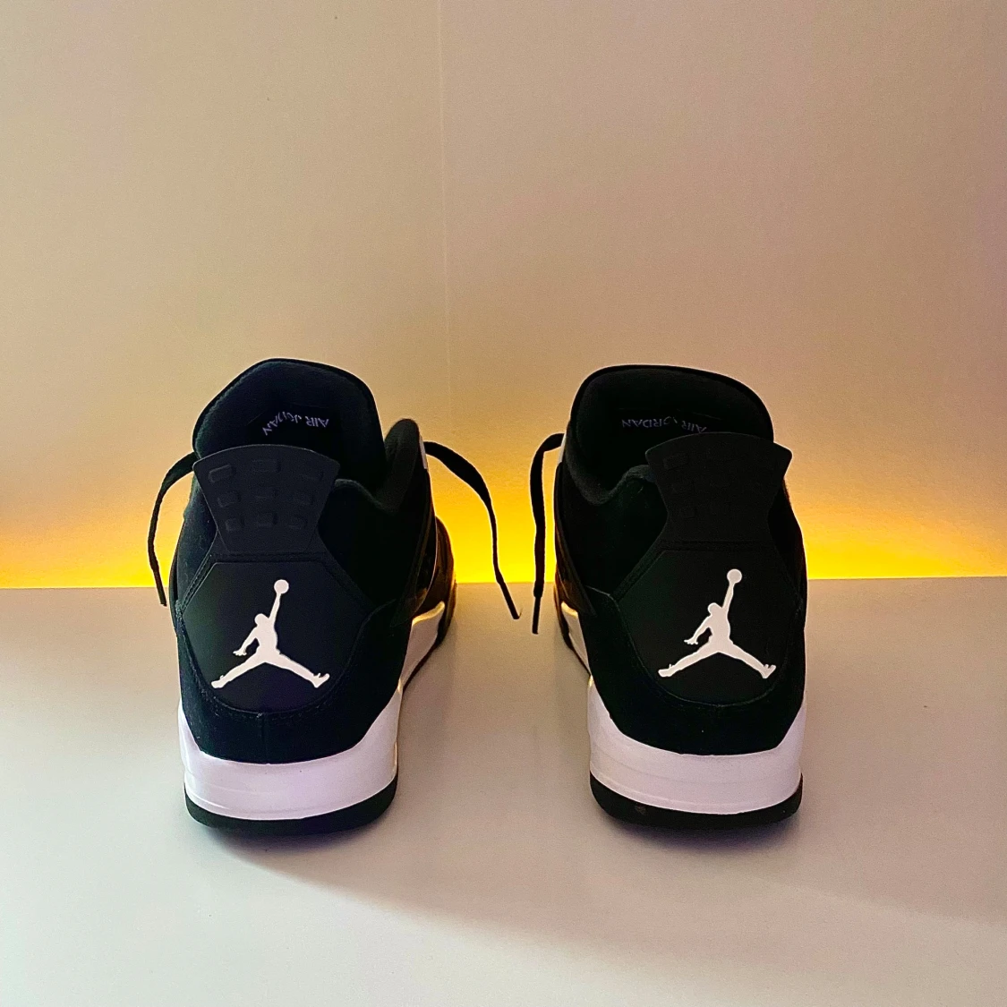 Jordan 4 Retro White Thunder (R℮р) - 91