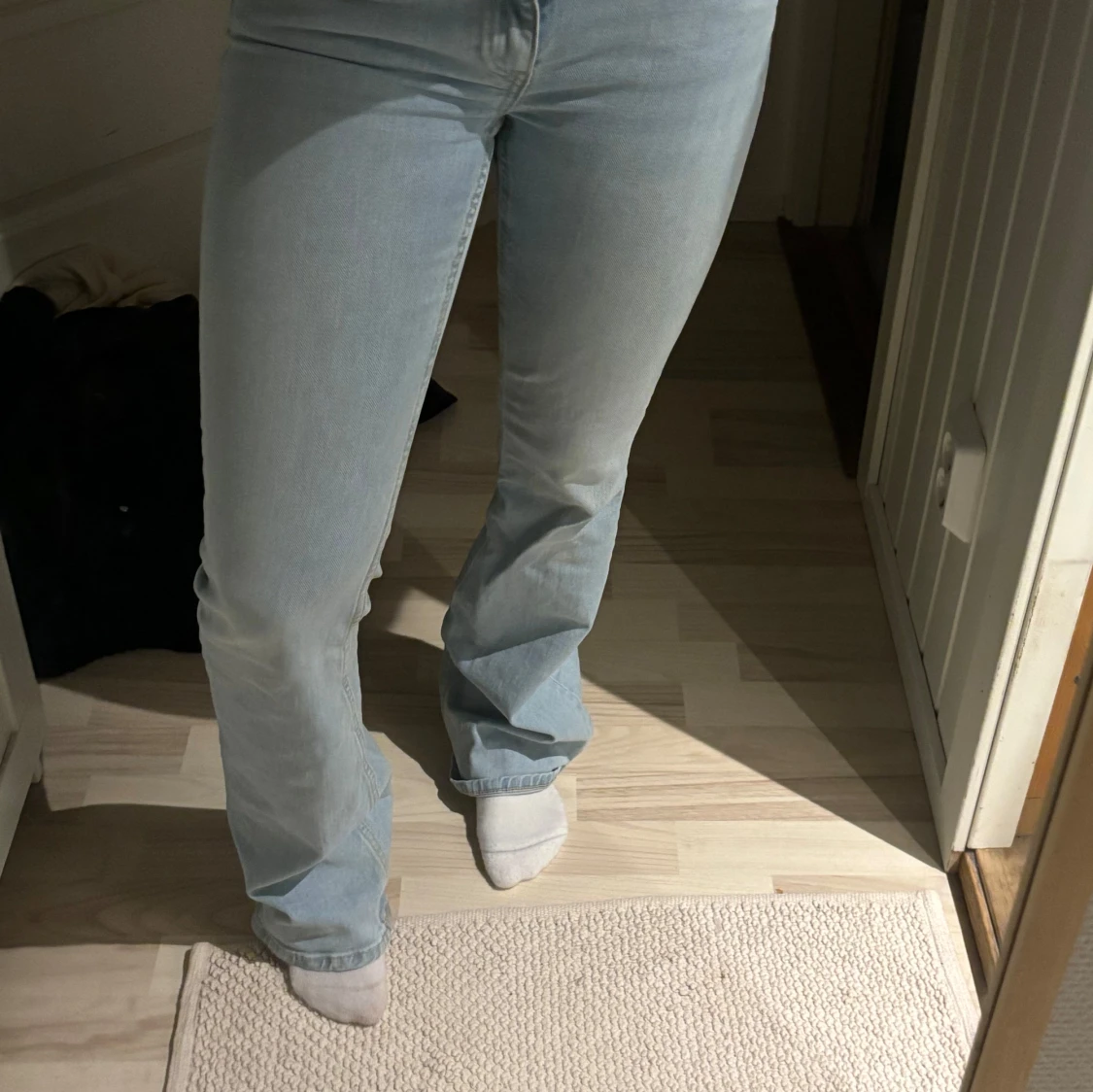 Ljusblå bootcut jeans - 90