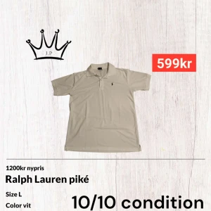 Ralph lauren polo piké  - Säljer nu denna helt nya Ralph lauren polo piké  I en vit fräsch färg. det ända är att jag tyvärr tagit bort lappen då jag ville behålla men den var för stor så jag säljer den nu. Skicket är då såklart 10/10. Storlek är L. För fler frågor eller funderingar är det bara att skriva