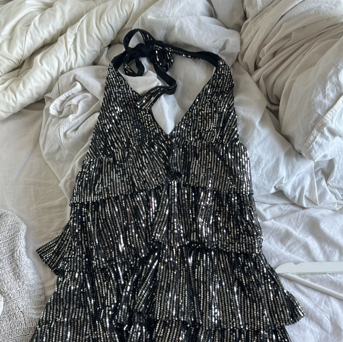 Snygg glitterklänning - 91