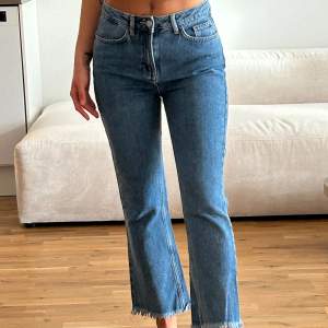 Är 163cm lång, stretchiga jeans 🤍