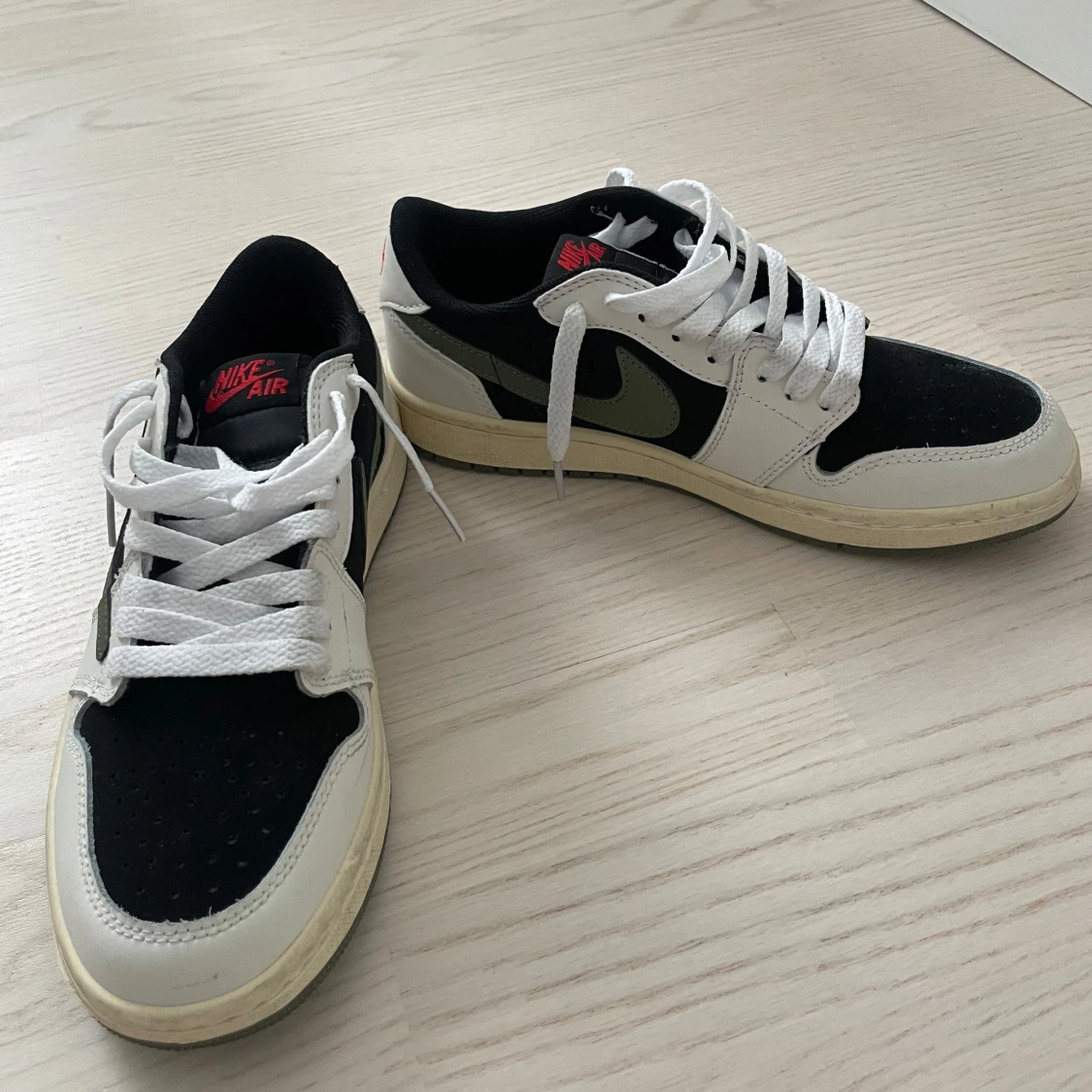 Jordans Travis scots  - 90