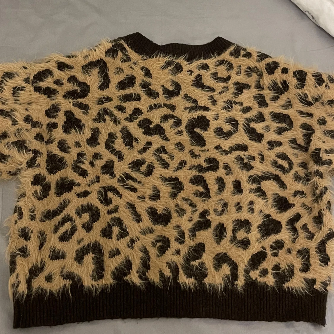 Leopardmönstrad tröja  - 91