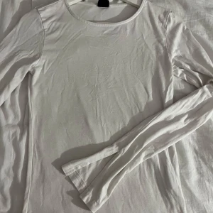 Soft touch tröja - Soft touch tröja från Ginav använder inte längre eftee er som den är stor