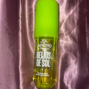 Sol de janeiro beijos de sol - Endast testsprutat för att lukta på Limited edition Kan gå ner i pris vid snabb affär