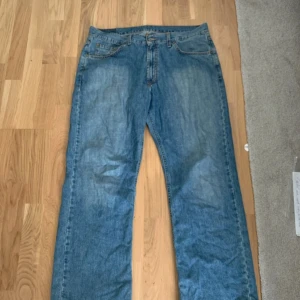 baggy jeans - Bra skick