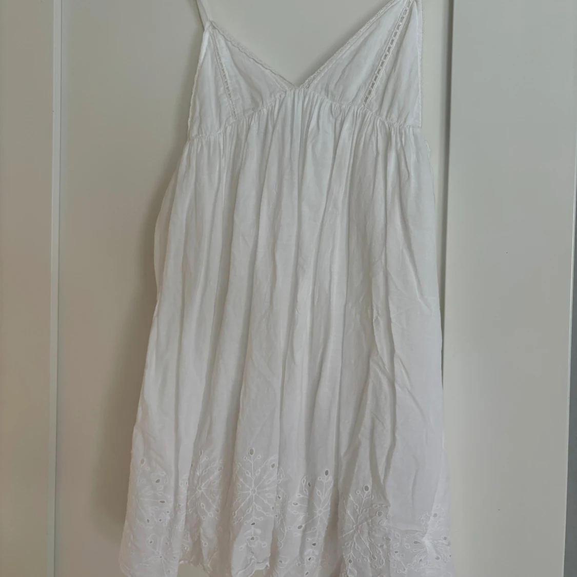 Vit Zara klänning  - 90