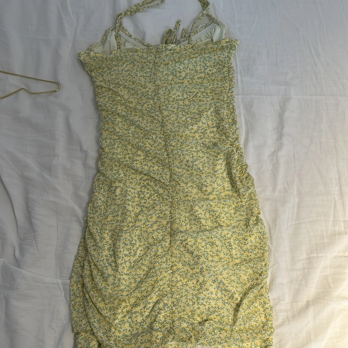 Gul grön klänning 🌻🍀 - 92