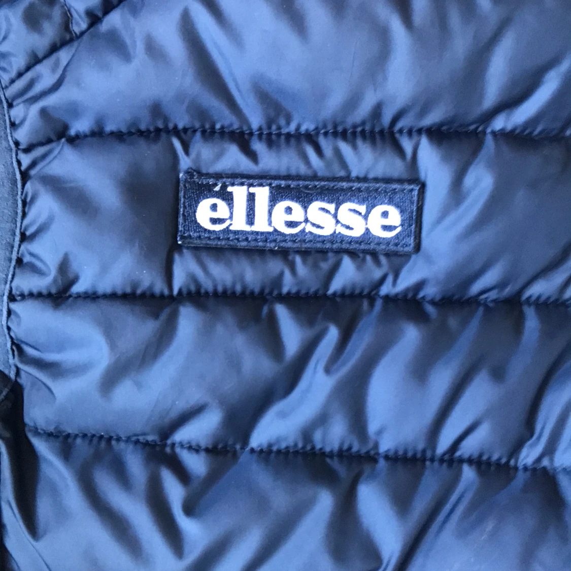 Blå dunväst från Ellesse - 92
