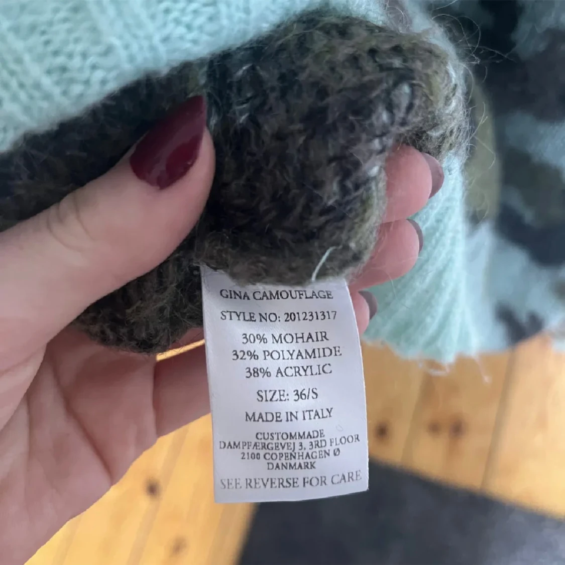 Stickad tröja  - 91