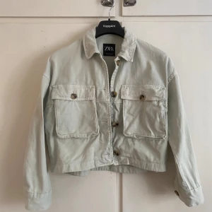 grön zarajacka - mintgrön jacka från zara