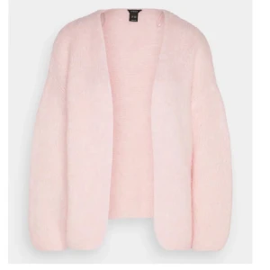 Lindex kofta - Säljer denna fina kofta från Lindex för den inte kommer till användning. Har endast använt den en gång, så den är som ny. Storlek M/L men kort i ärmarna gör att det blir mer som en S🥰