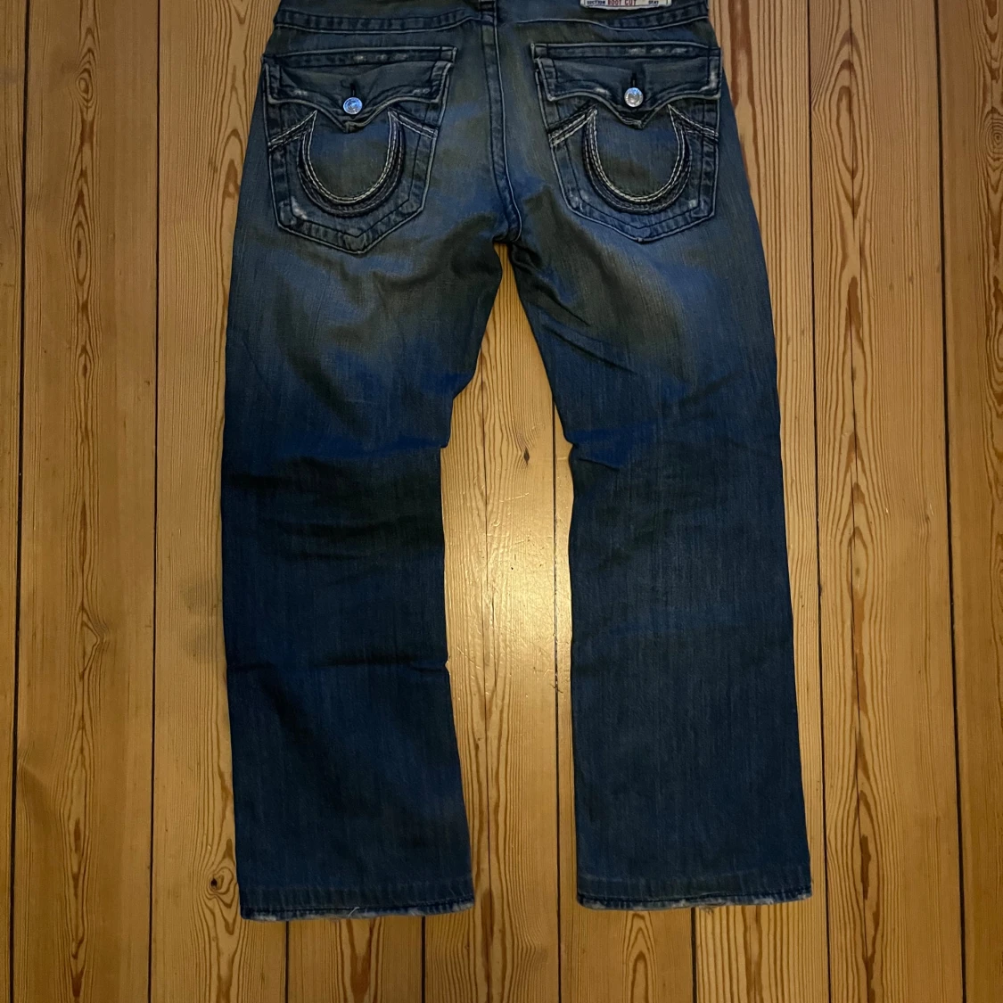 True religions - 90