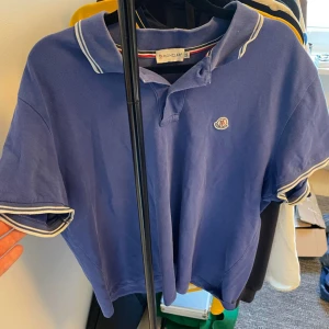 Moncler pike - Moncler pike Skick 7,5/10 Xl fits L 