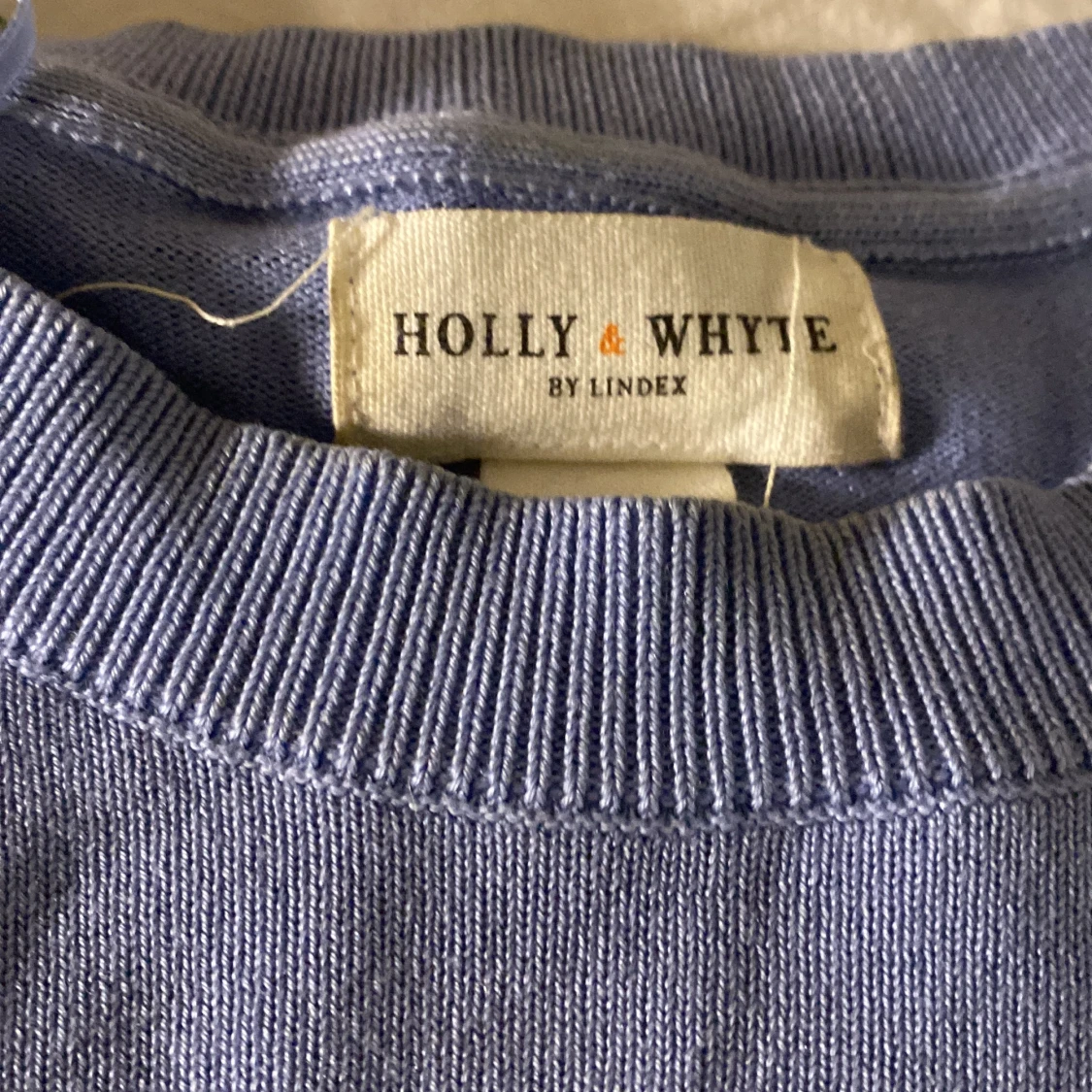 Finstickad ljusblå tröja - 91