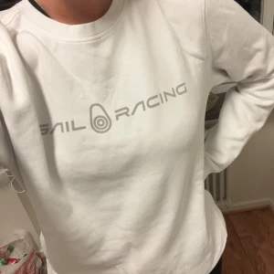 Sailracing tröja - Fin sail racing tröja. Fint skick men använd 