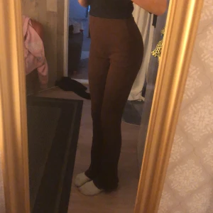 Bootcut byxor  - Bruna remmade bootcut byxor 