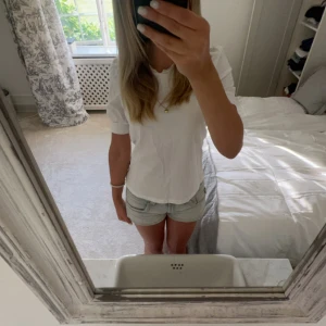 Blus vero moda💕 - Jättesöt blus från vero moda💕 skriv privat för fler bilder! Helt oanvänd