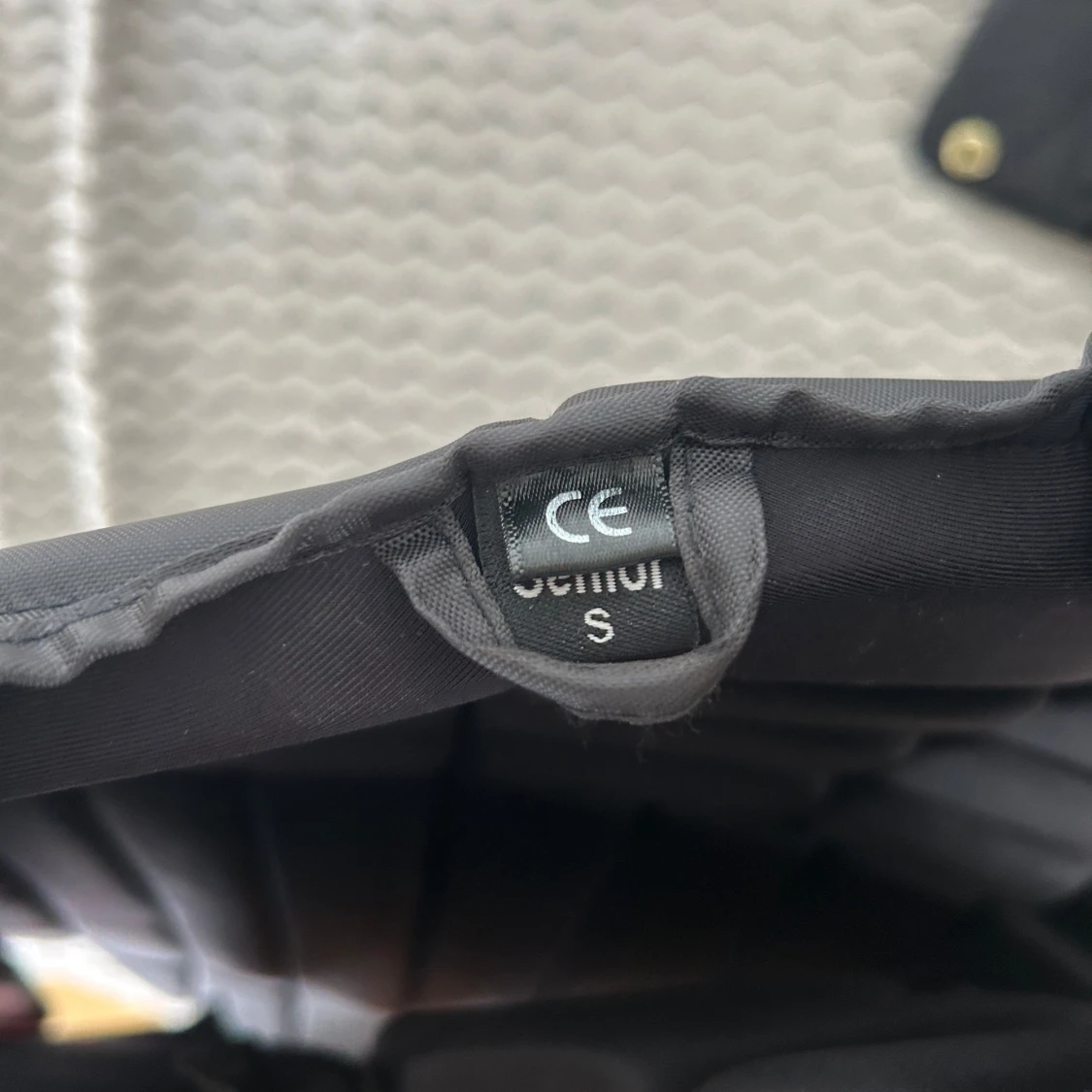 Svart väst från Jackson - 93