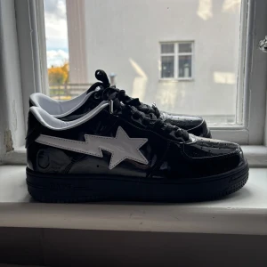 Bapesta skor - Säljer mina bapesta i väldigt bra skick  Nypris ca 4500