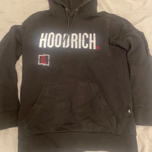 Hoodrich hoodie - Mycket bra skick, storlek S, säljer pga används inte längre 