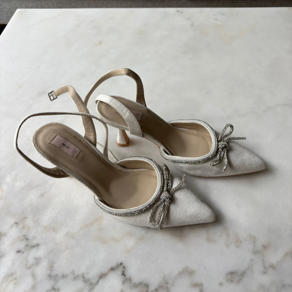 Vita glitterklackskor - 90