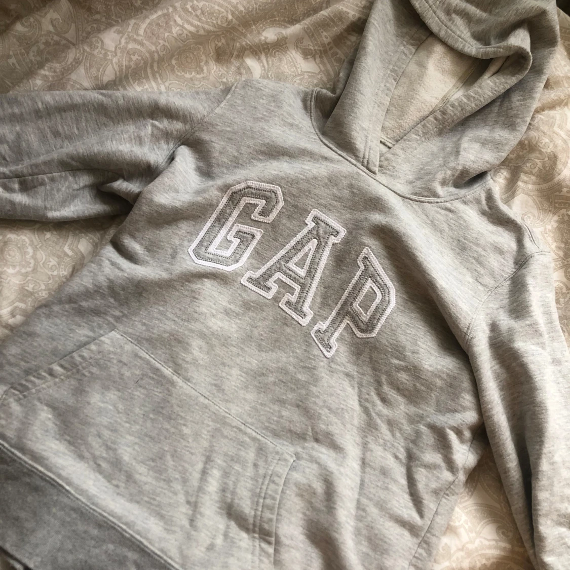 GAP hoodie - 90