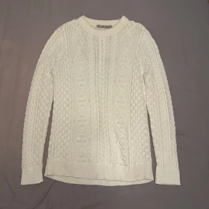 Vit stickad tröja  - Fin stickad tröja❤️