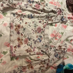 Offshoulder tröja - Offshoulder tröja