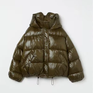 Grön puff jacka från HM - Storlek Xs, köpt i januari! Nypris 399kr