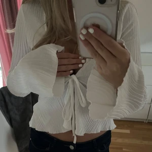 Gina blus - Så fin blus från gina, använd tre gånger så i nyskick🥰