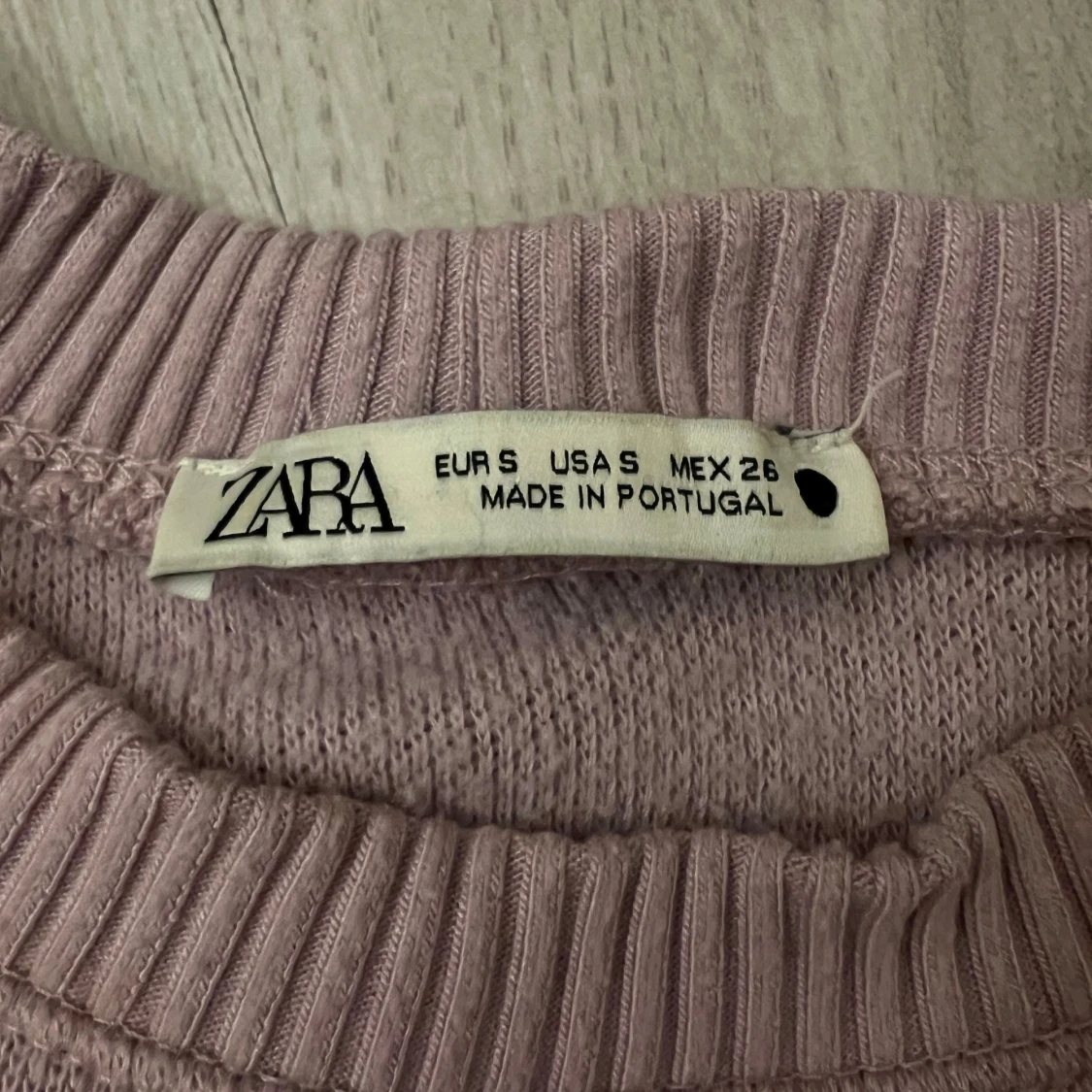 Stickad kortarmad tröja - 92